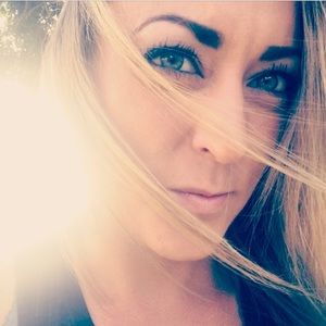 Meet your Posher, Leah